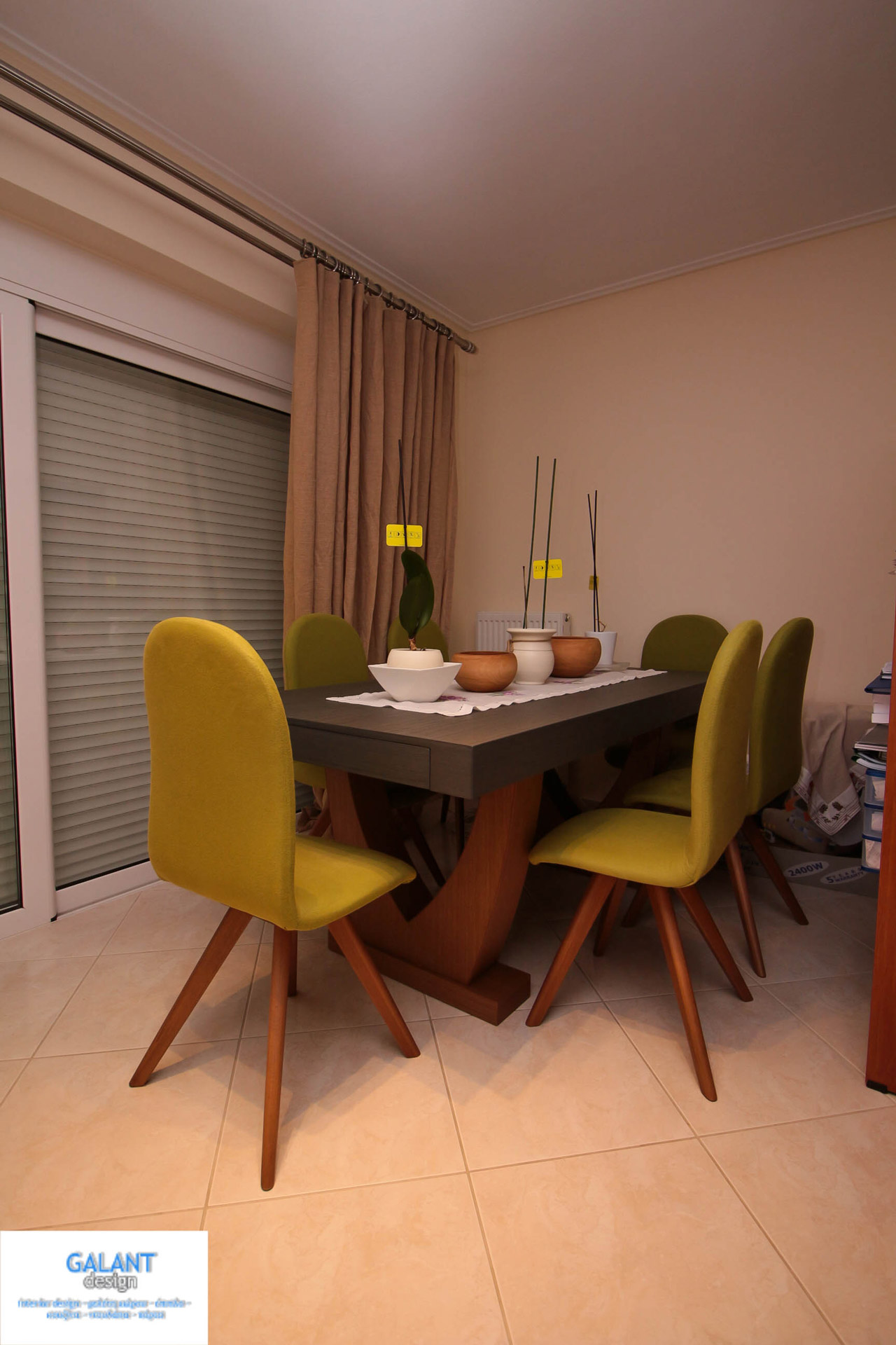 DINING TABLE – GAL.DIN.001